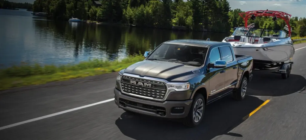 RAM 1500 remolcando · distribuidor RAM Pro Querétaro